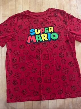 Super Mario T-shirt, kids size 14/16